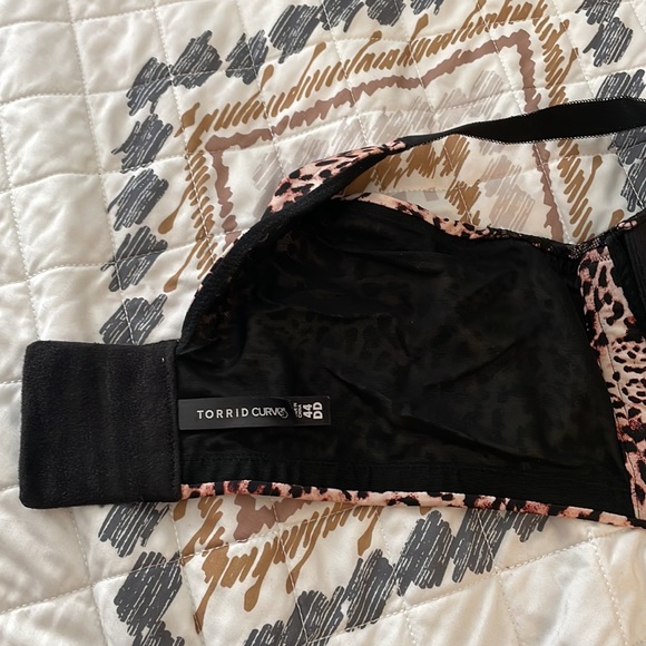 PUSH-UP WIRE-FREE BRA - LACE LEOPARD WITH 360° BACK SMOOTHING™ - Picture 6 of 6